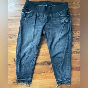 Old Navy Women's Maternity Jeans, Distressed Black, Size 14, Raw Hem, low panel